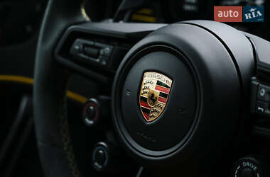 Купе Porsche 911 2024 в 