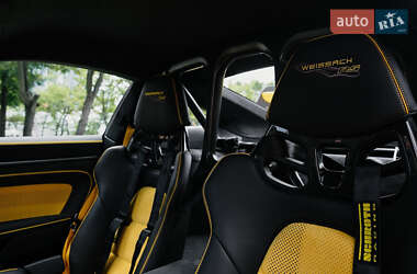 Купе Porsche 911 2024 в 
