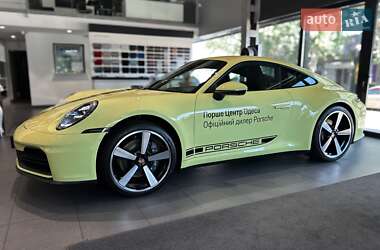 Купе Porsche 911 2024 в 