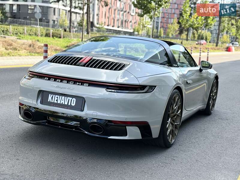 Родстер Porsche 911 2023 в Киеве