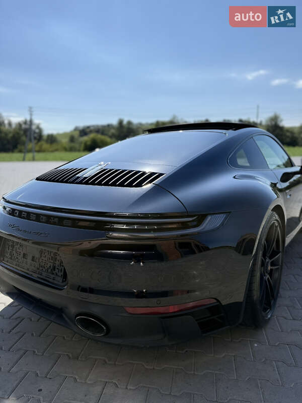 Купе Porsche 911 2022 в Черновцах