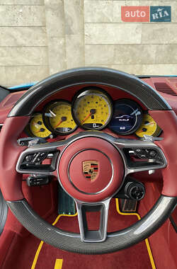 Купе Porsche 911 2016 в 