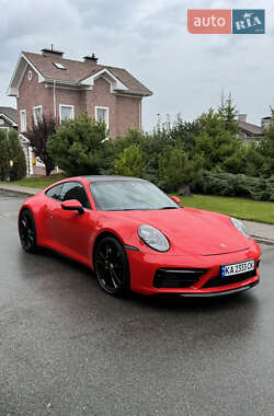 Купе Porsche 911 2022 в 