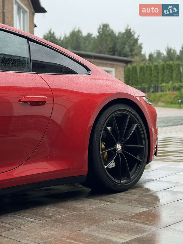 Купе Porsche 911 2022 в Киеве