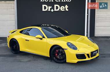 Купе Porsche 911 2017 в 