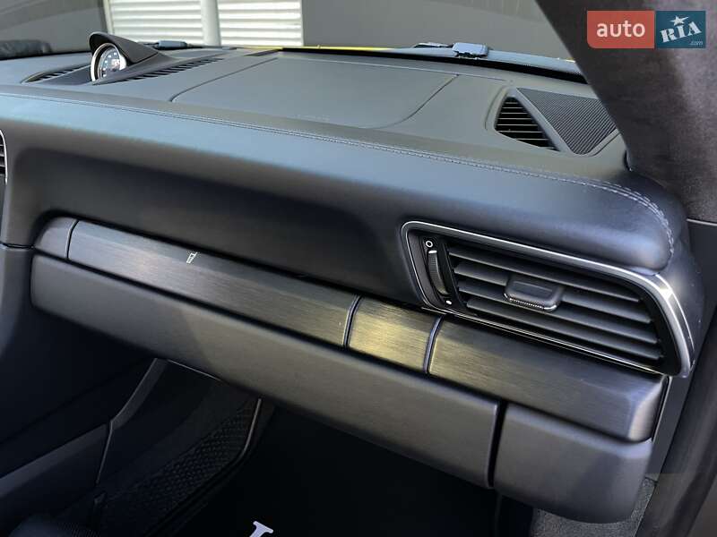 Купе Porsche 911 2017 в Києві