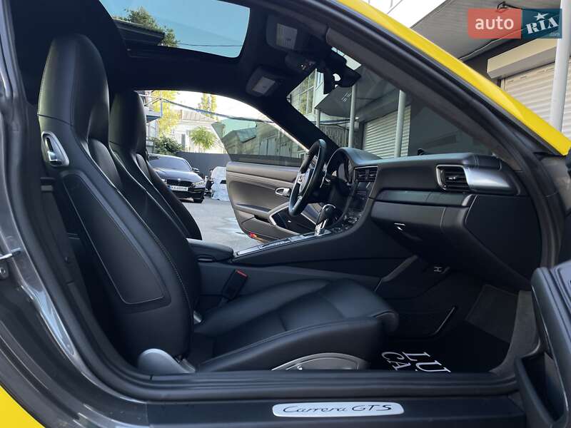 Купе Porsche 911 2017 в Києві