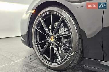 Купе Porsche 911 2024 в 