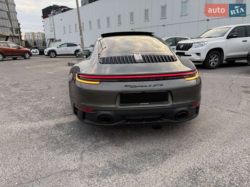 Купе Porsche 911 2023 в Львове