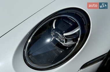 Кабриолет Porsche 911 2022 в 