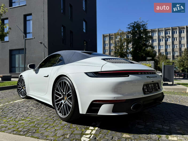 Кабриолет Porsche 911 2022 в Львове
