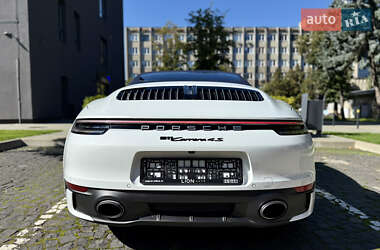 Кабриолет Porsche 911 2022 в 