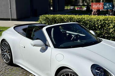Кабриолет Porsche 911 2022 в 