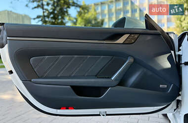 Кабриолет Porsche 911 2022 в 