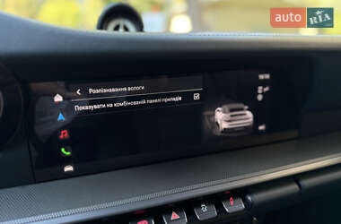 Кабриолет Porsche 911 2022 в 