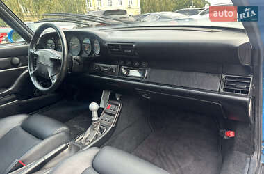 Купе Porsche 911 1995 в 