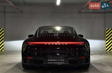 Купе Porsche 911 2023 в 