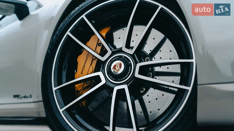 Кабріолет Porsche 911 2022 в Києві