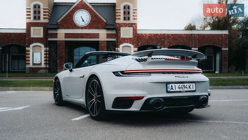 Кабріолет Porsche 911 2022 в Києві
