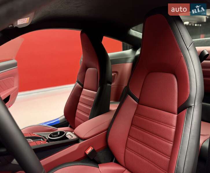 Купе Porsche 911 2025 в Києві фото 25 Купе Porsche 911 2025 в Києві