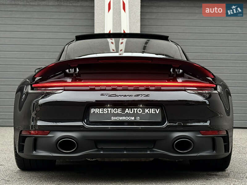 Купе Porsche 911 2023 в Киеве фото 18 Купе Porsche 911 2023 в Киеве