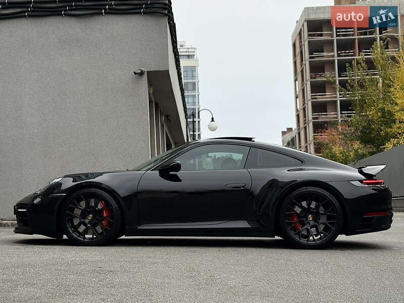 Купе Porsche 911 2023 в Киеве фото 24 Купе Porsche 911 2023 в Киеве
