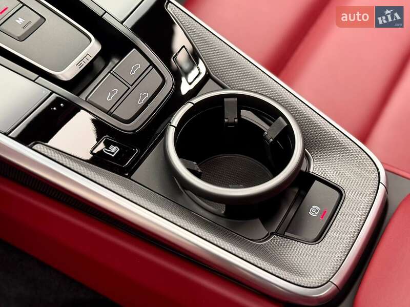 Купе Porsche 911 2022 в Киеве