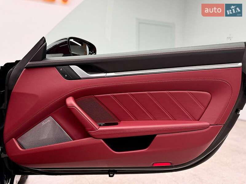 Купе Porsche 911 2022 в Киеве