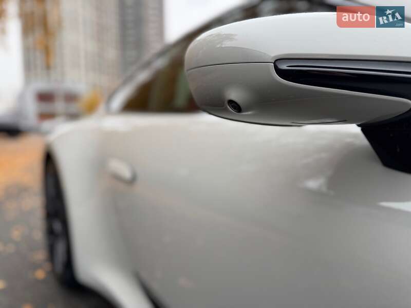 Купе Porsche 911 2024 в Києві фото 11 Купе Porsche 911 2024 в Києві