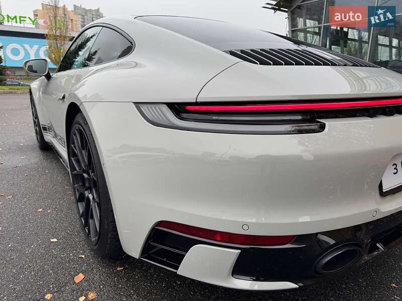 Купе Porsche 911 2024 в Києві фото 16 Купе Porsche 911 2024 в Києві