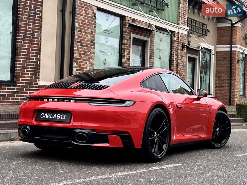 Купе Porsche 911 2022 в Киеве фото 10 Купе Porsche 911 2022 в Киеве