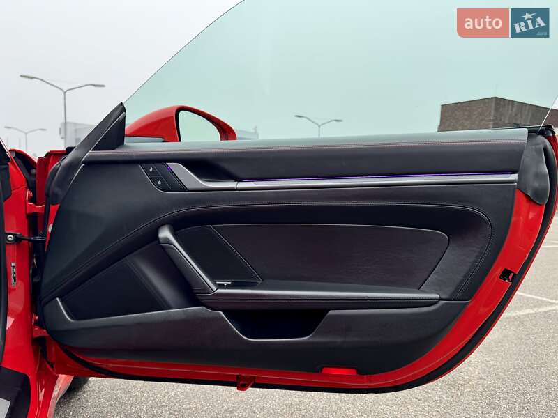 Купе Porsche 911 2022 в Киеве фото 29 Купе Porsche 911 2022 в Киеве