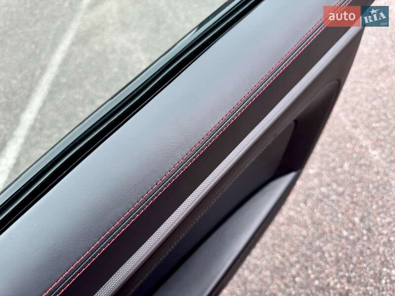 Купе Porsche 911 2022 в Киеве фото 35 Купе Porsche 911 2022 в Киеве