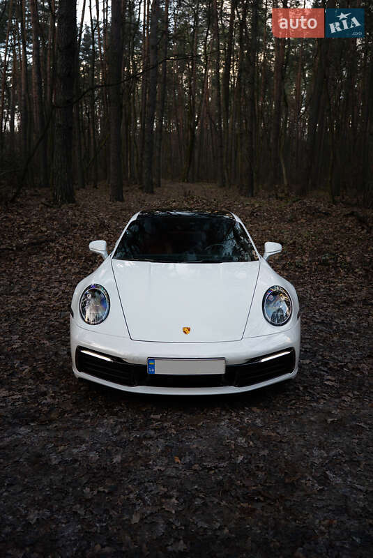 Купе Porsche 911 2022 в Киеве фото 7 Купе Porsche 911 2022 в Киеве