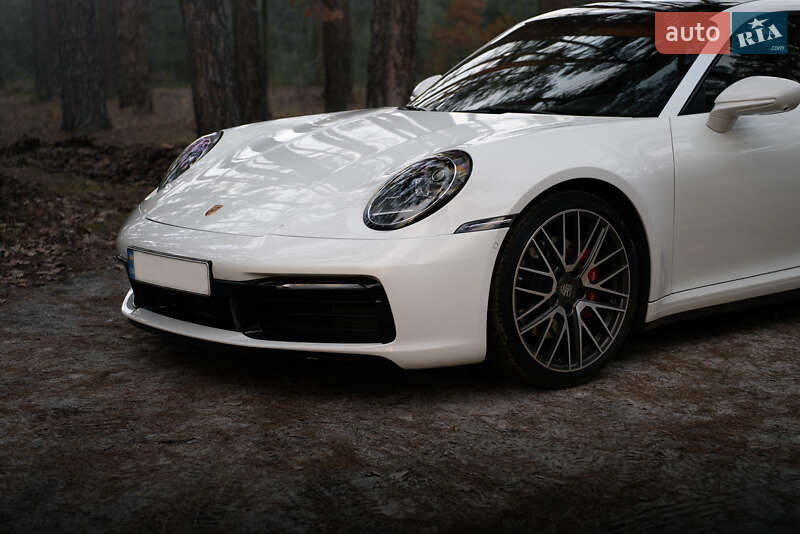 Купе Porsche 911 2022 в Киеве фото 11 Купе Porsche 911 2022 в Киеве