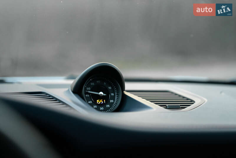 Купе Porsche 911 2022 в Киеве фото 35 Купе Porsche 911 2022 в Киеве