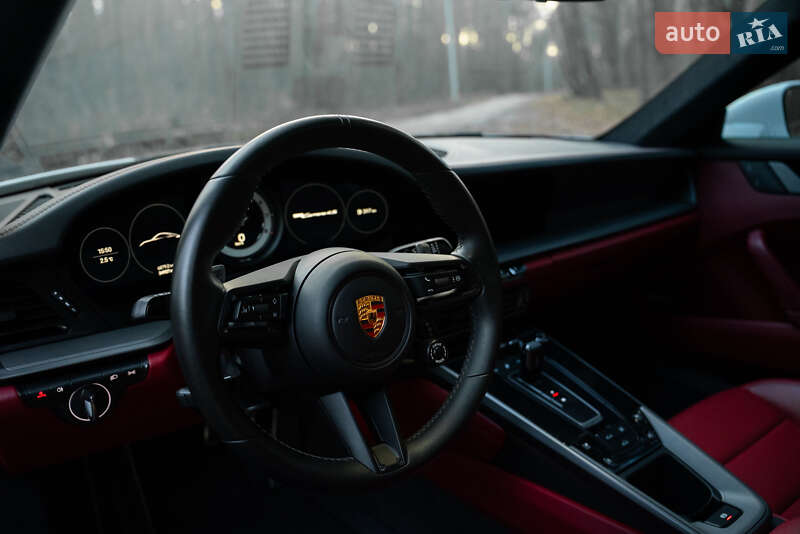 Купе Porsche 911 2022 в Киеве фото 40 Купе Porsche 911 2022 в Киеве