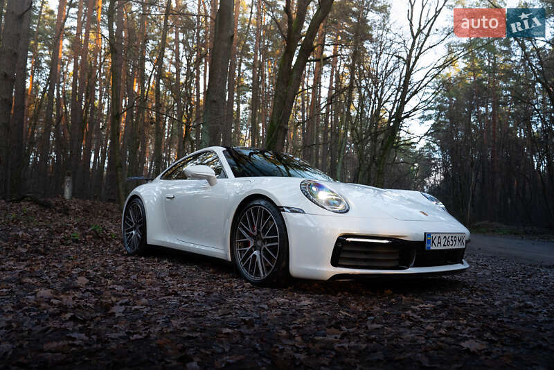 Купе Porsche 911 2022 в Киеве фото 54 Купе Porsche 911 2022 в Киеве