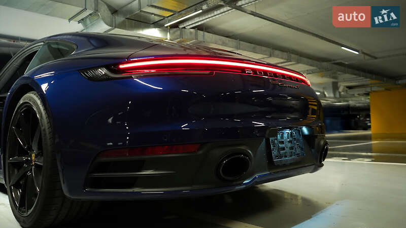 Купе Porsche 911 2024 в Києві