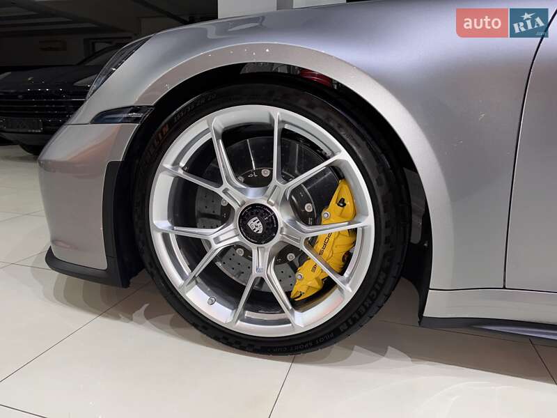 Купе Porsche 911 2023 в Одессе