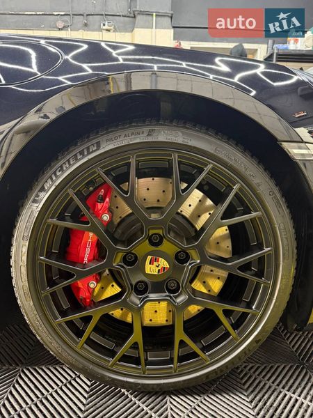 Купе Porsche 911 2024 в Києві
