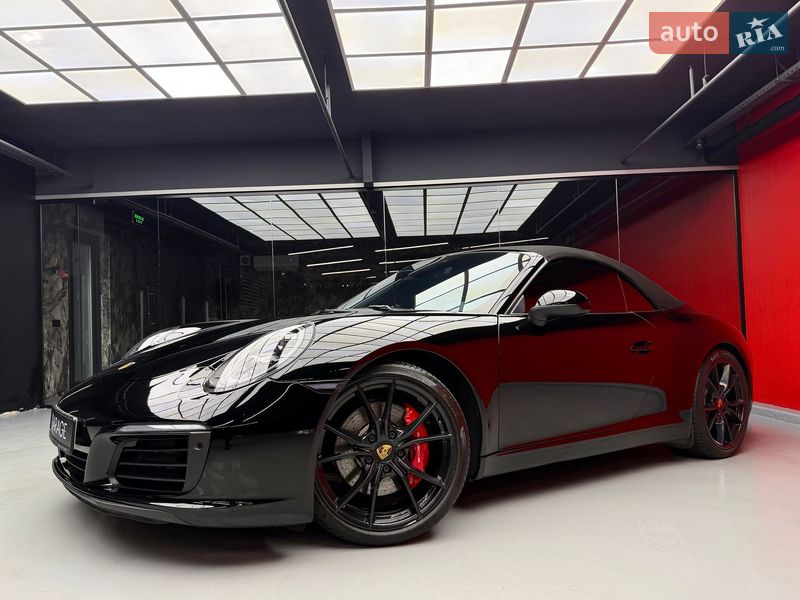 Кабриолет Porsche 911 2018 в Киеве