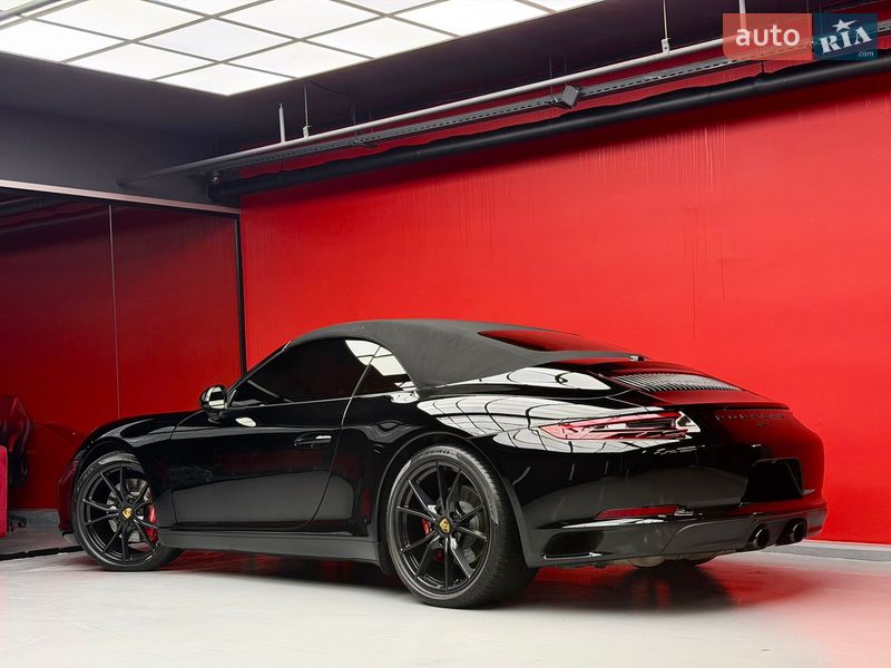 Кабриолет Porsche 911 2018 в Киеве