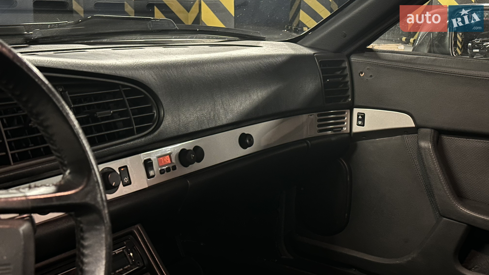 1989 Porsche 944 - мініатюра 19