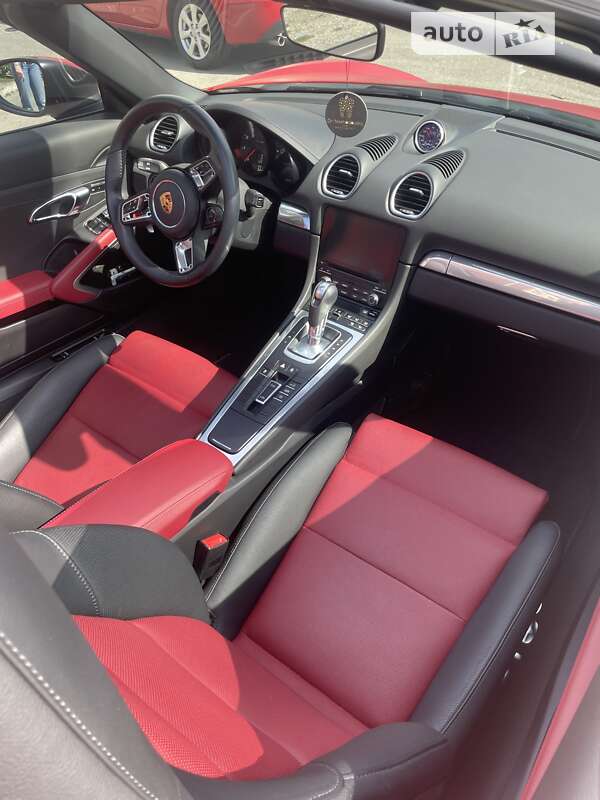 Родстер Porsche Boxster 2019 в Києві