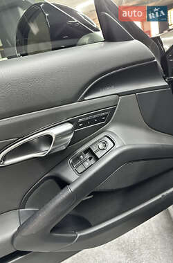Родстер Porsche Boxster 2015 в 