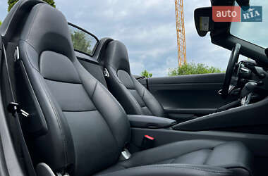 Родстер Porsche Boxster 2017 в 