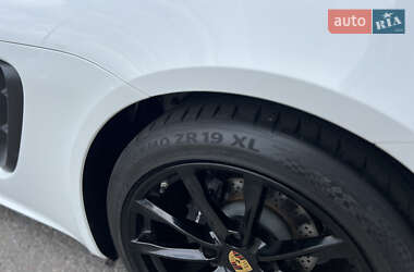 Родстер Porsche Boxster 2016 в 