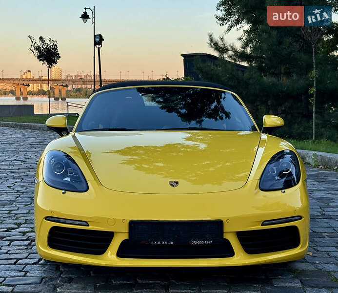 Родстер Porsche Boxster 2020 в Киеве