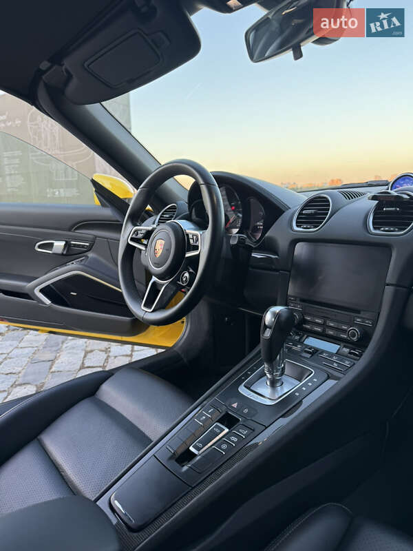 Родстер Porsche Boxster 2020 в Киеве